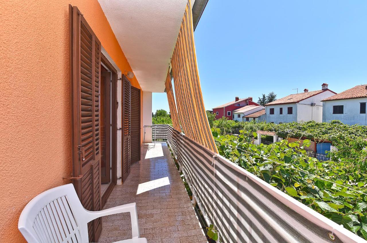 Apartments Mala Vala 925 - Adapted Fažana Buitenkant foto